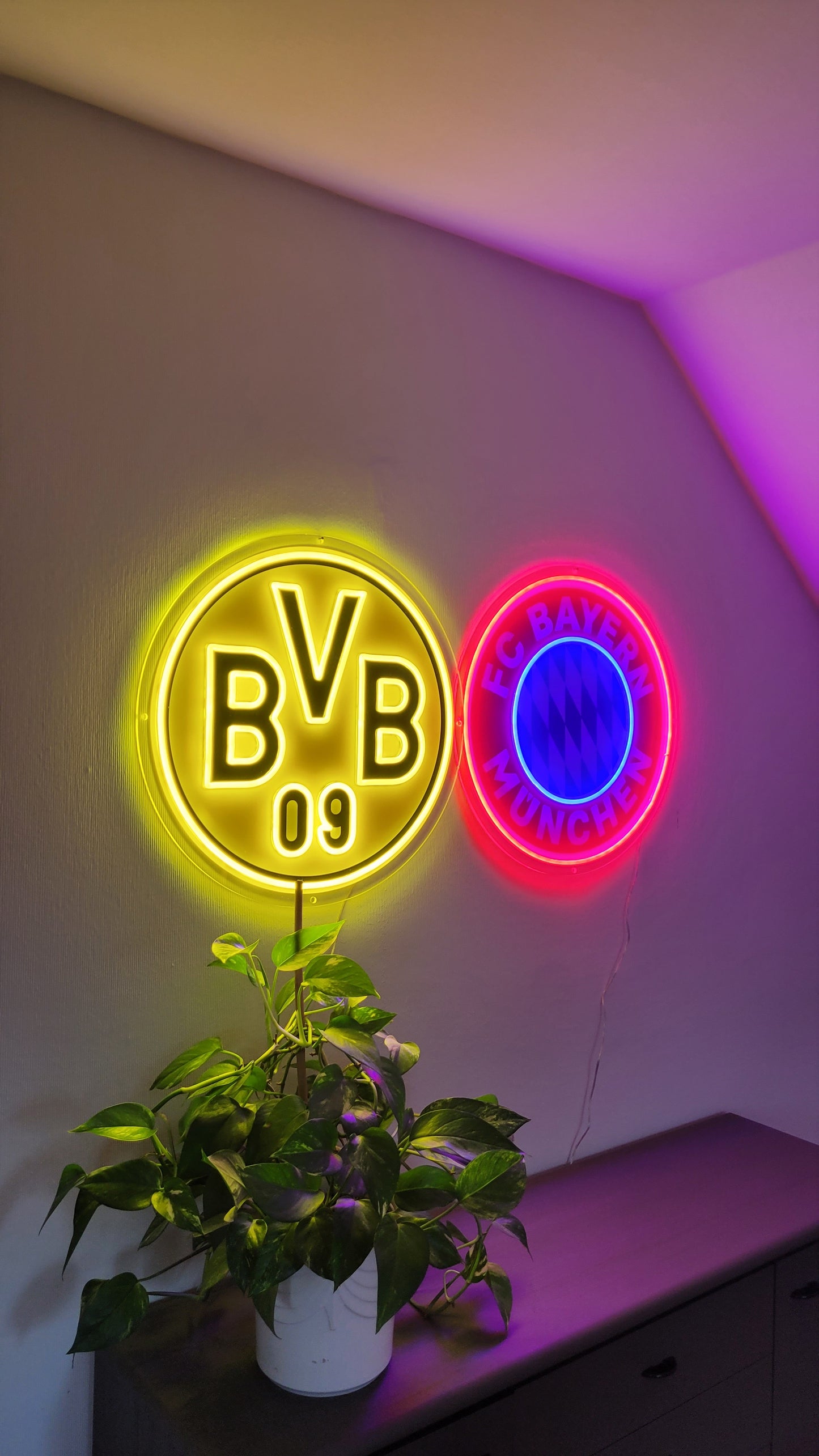 GlowFC LED‑Logo